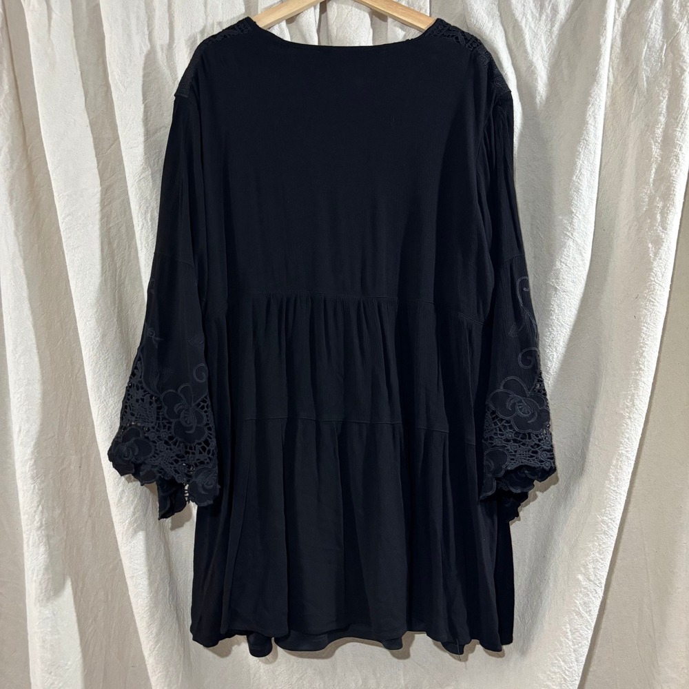 Arula Black Crochet Lace V-Neck Tiered Mini Dress Bell Sleeve Boho Plus Size B - Picture 3 of 7